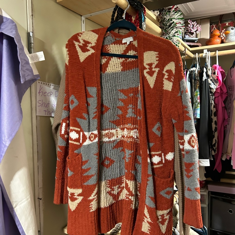 Women's Geometric Pattern Sweater - Rust and Gray